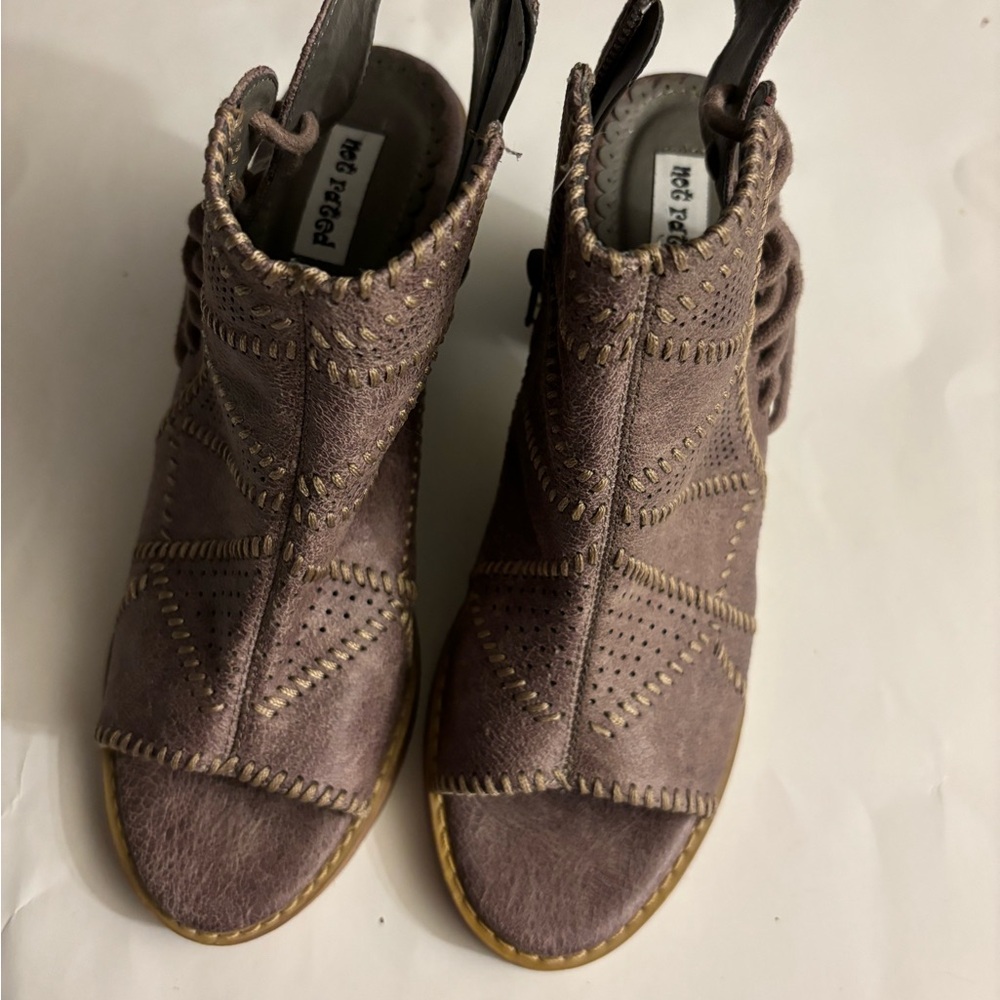 NOT RATED Taupe/Brown Peep-Toe Open Back Ankle Boots 3” Heels Size 7.5